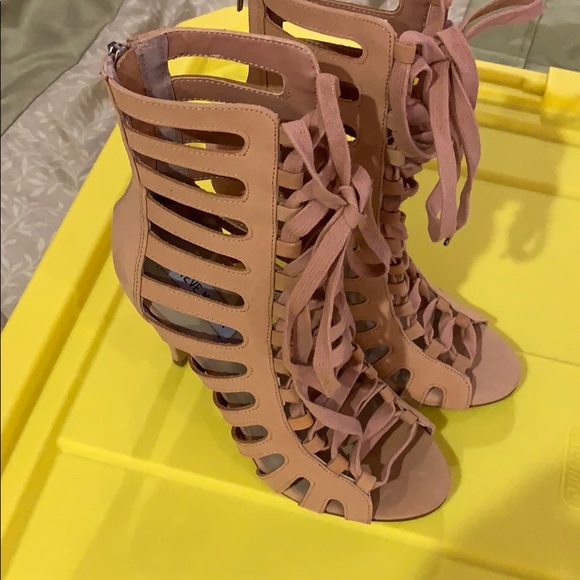 Steve Madden Fantasize Caged Leather Cut Out Boots - Picture 7 of 8